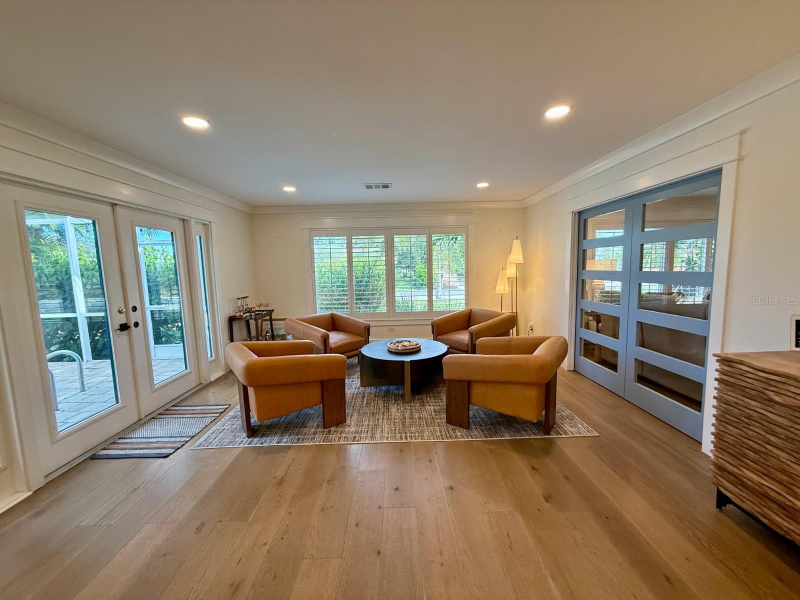 CORAL COVE - Residential Lease