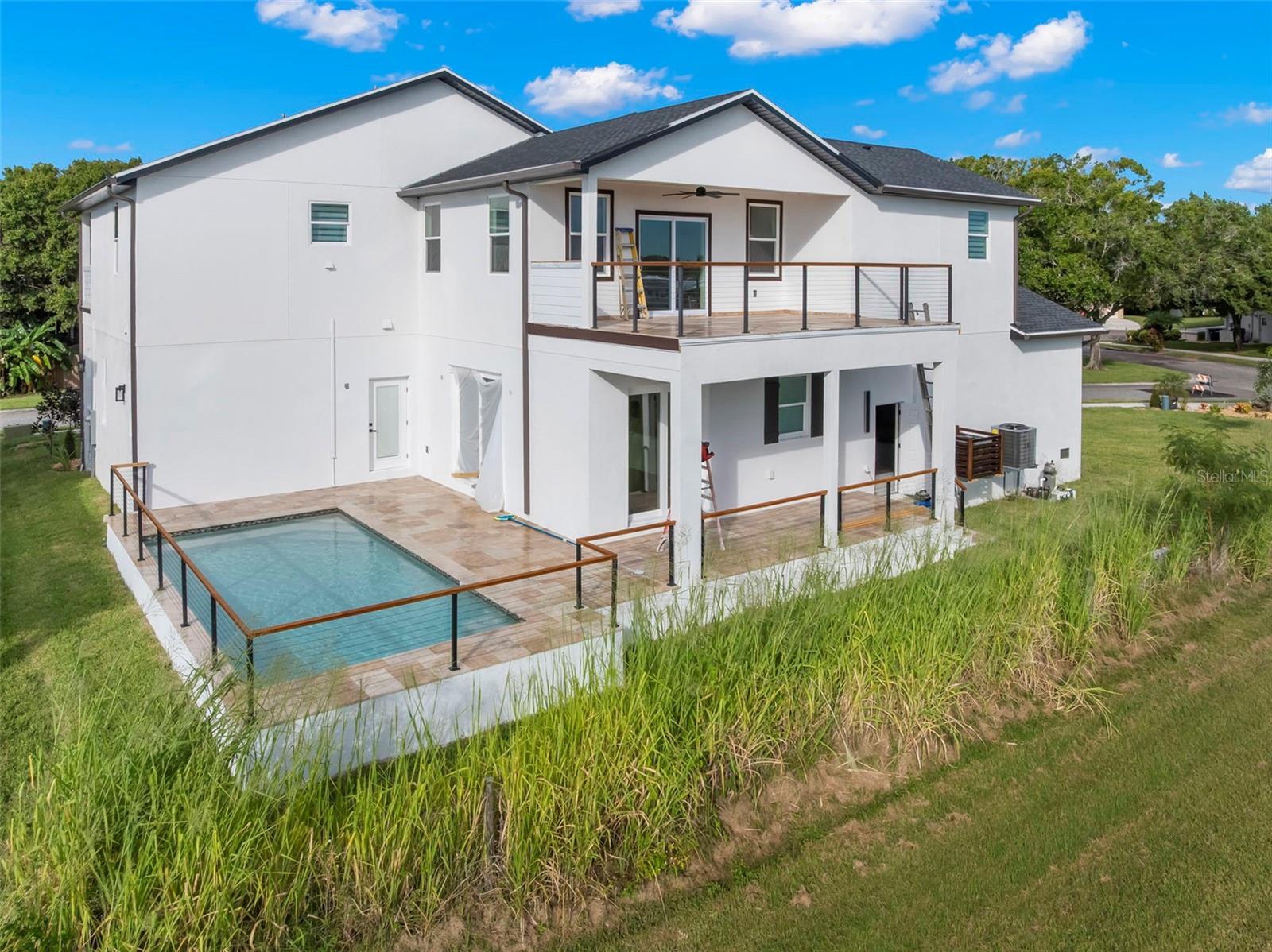 EDGE WATER RESERVE - Residential