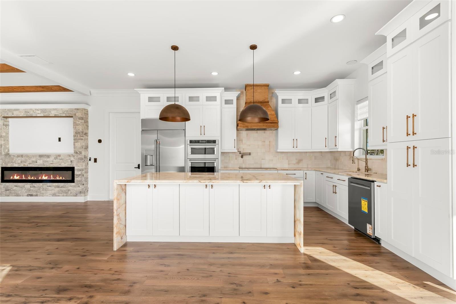 EDGE WATER RESERVE - Residential