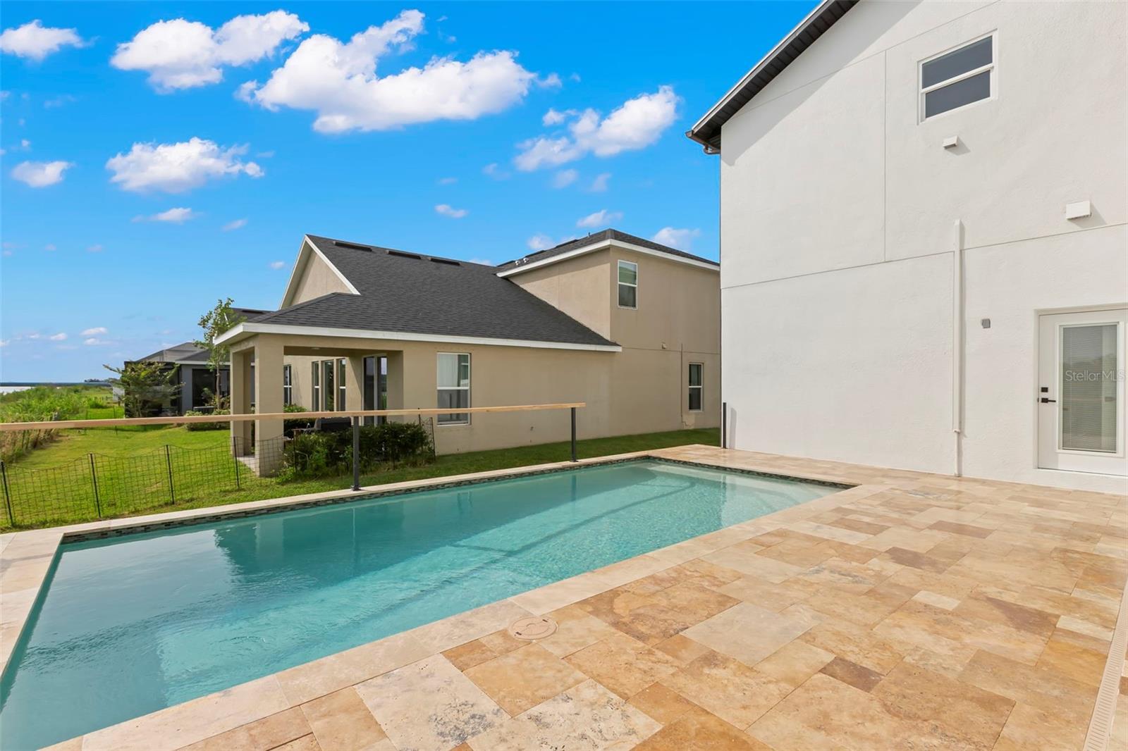EDGE WATER RESERVE - Residential