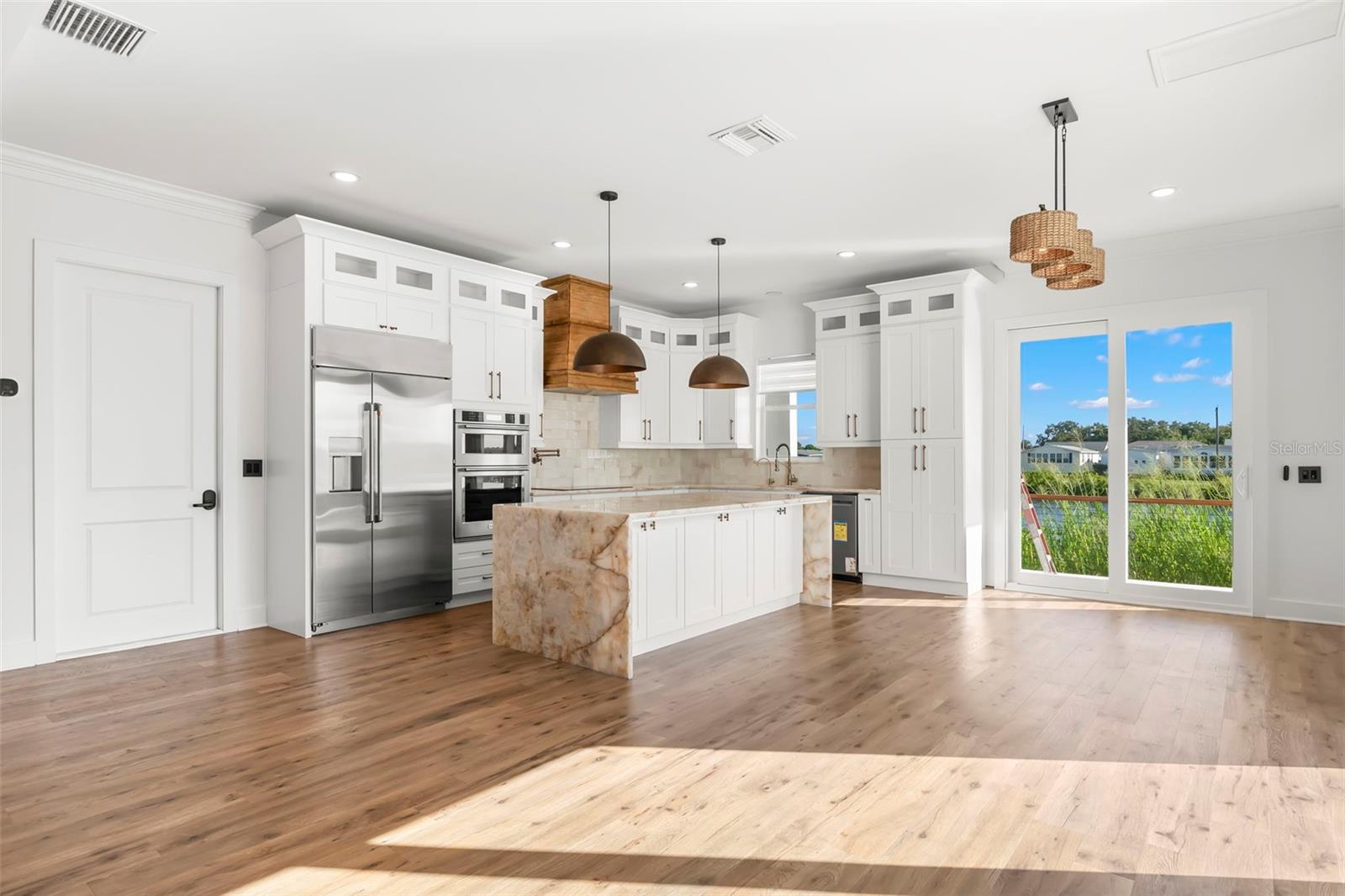 EDGE WATER RESERVE - Residential