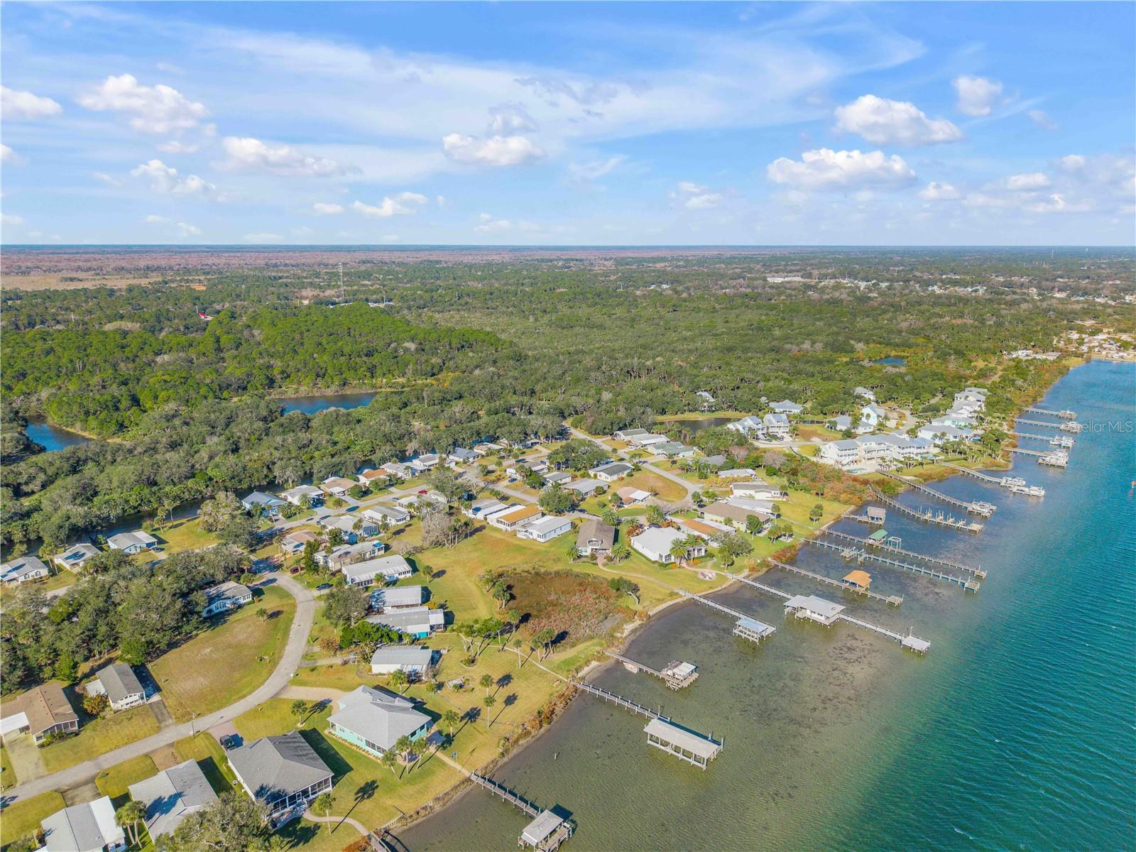 GOLDEN BAY COLONY PH 01 - Residential