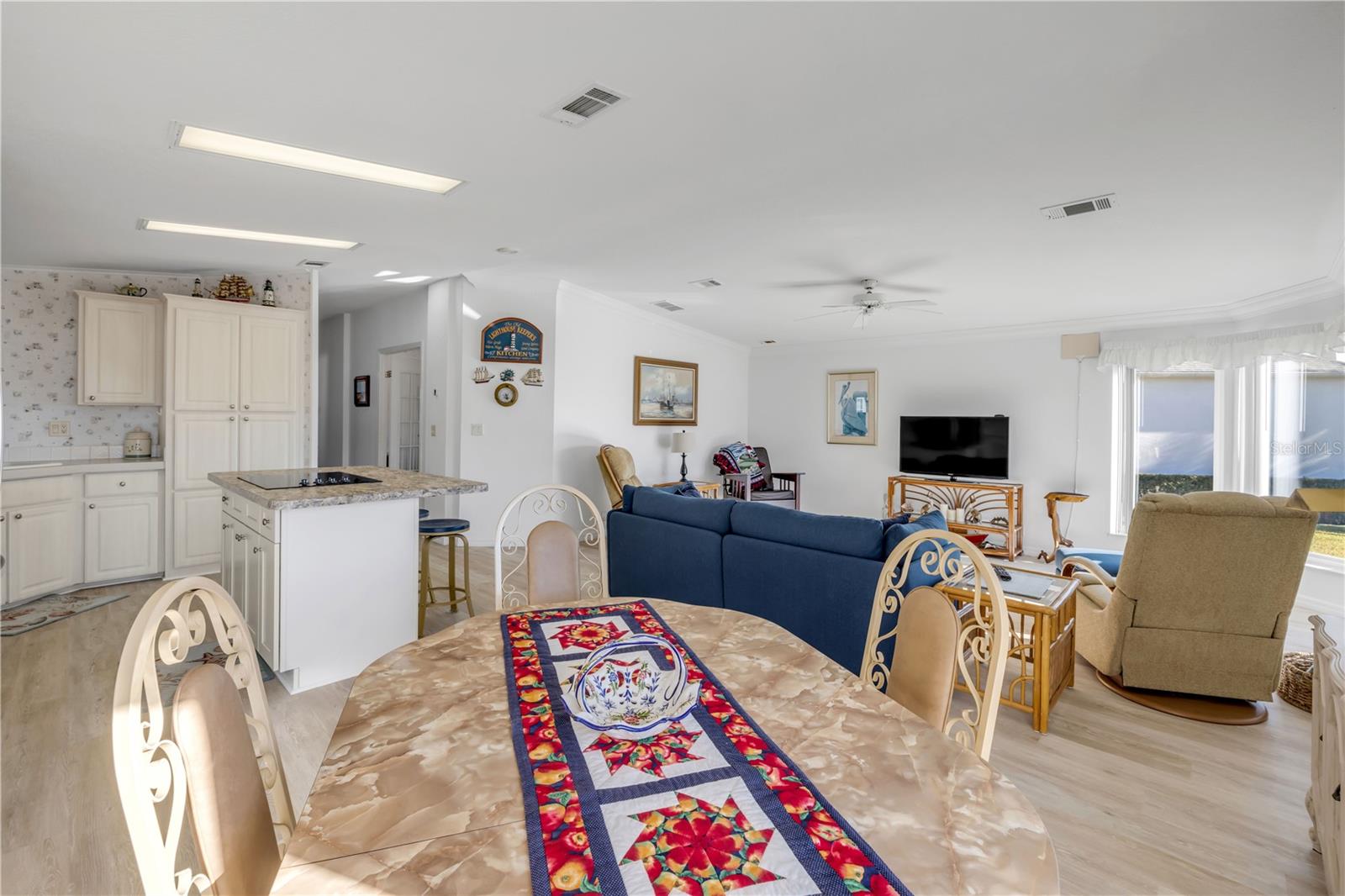 GOLDEN BAY COLONY PH 01 - Residential