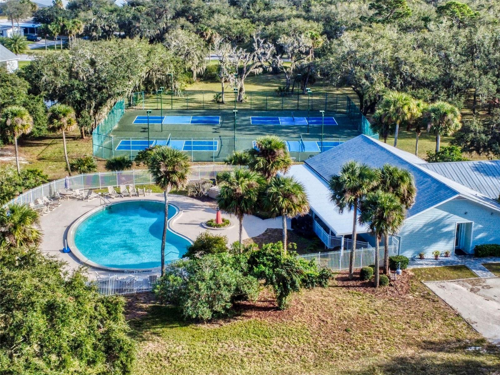 GOLDEN BAY COLONY PH 01 - Residential