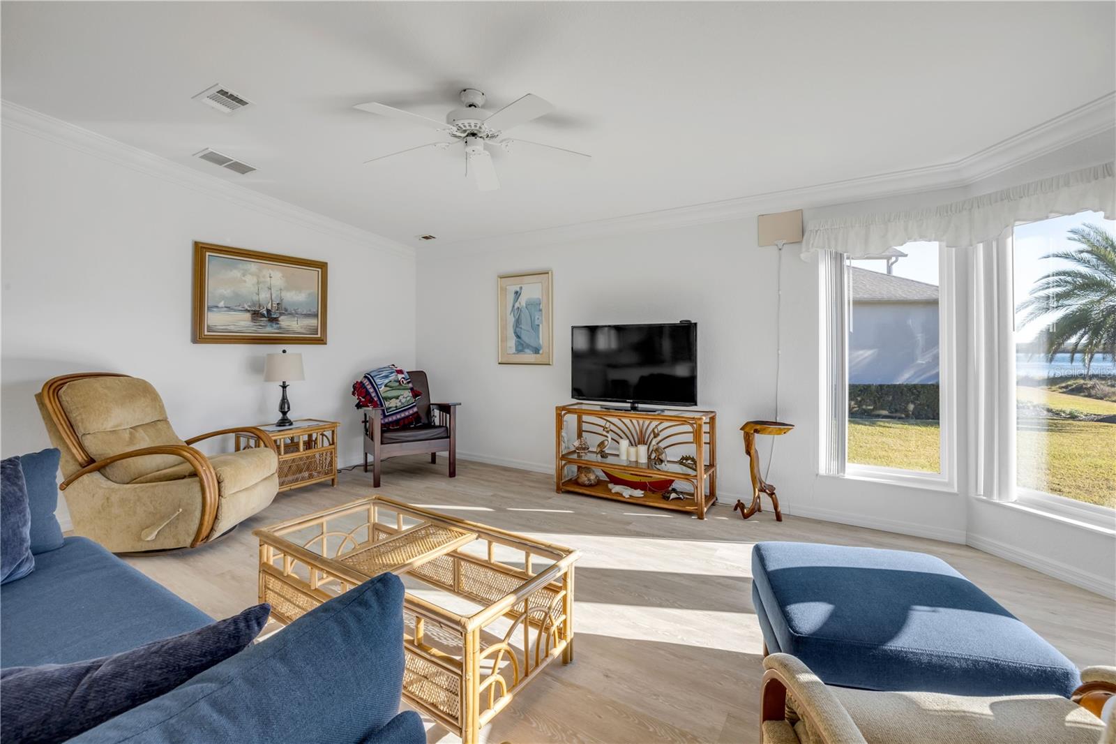 GOLDEN BAY COLONY PH 01 - Residential