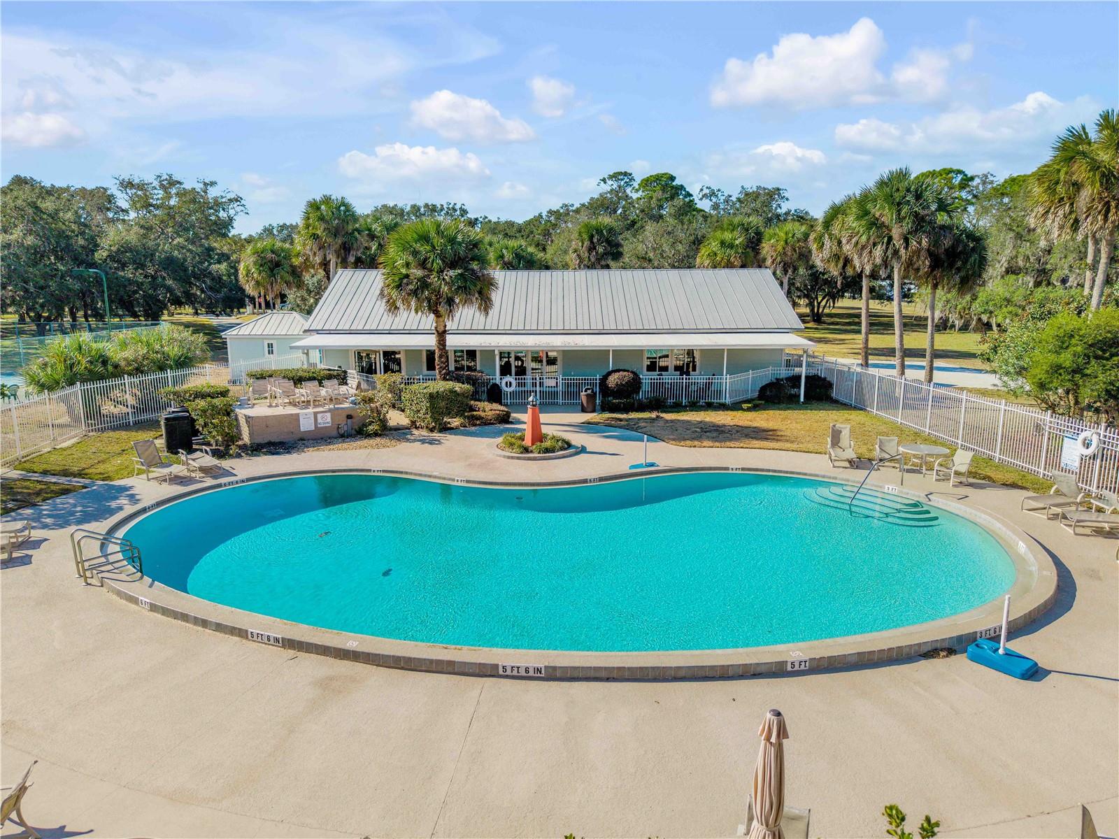 GOLDEN BAY COLONY PH 01 - Residential