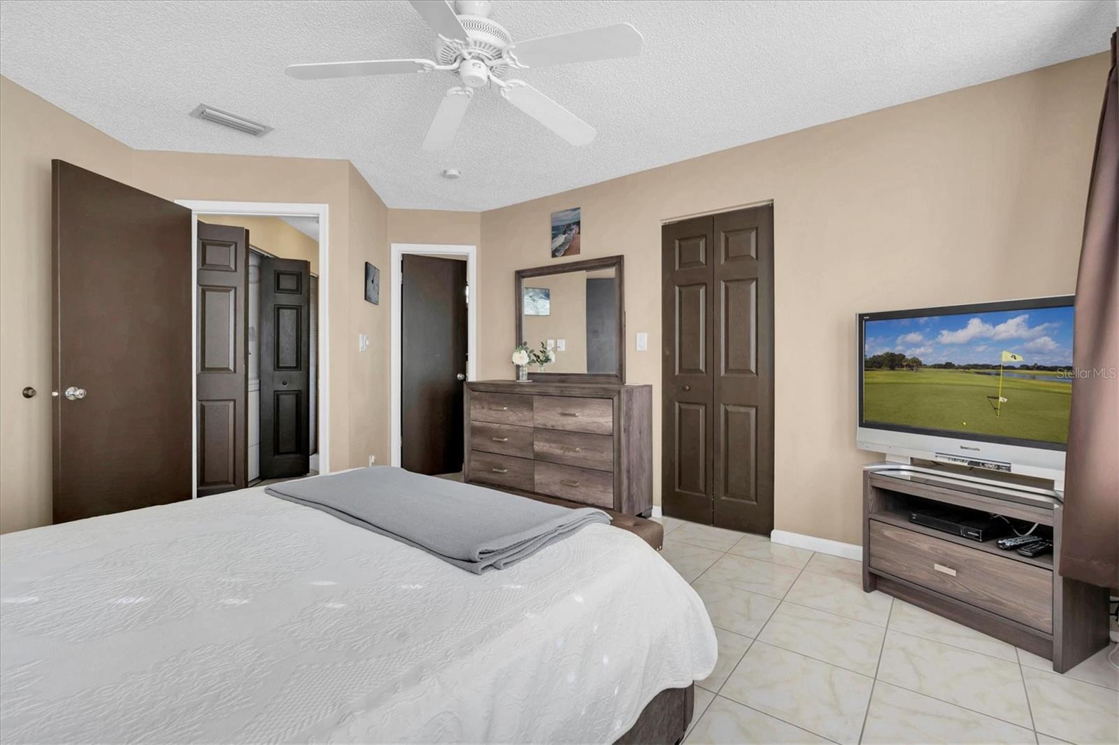 VISTA VERDE - Residential