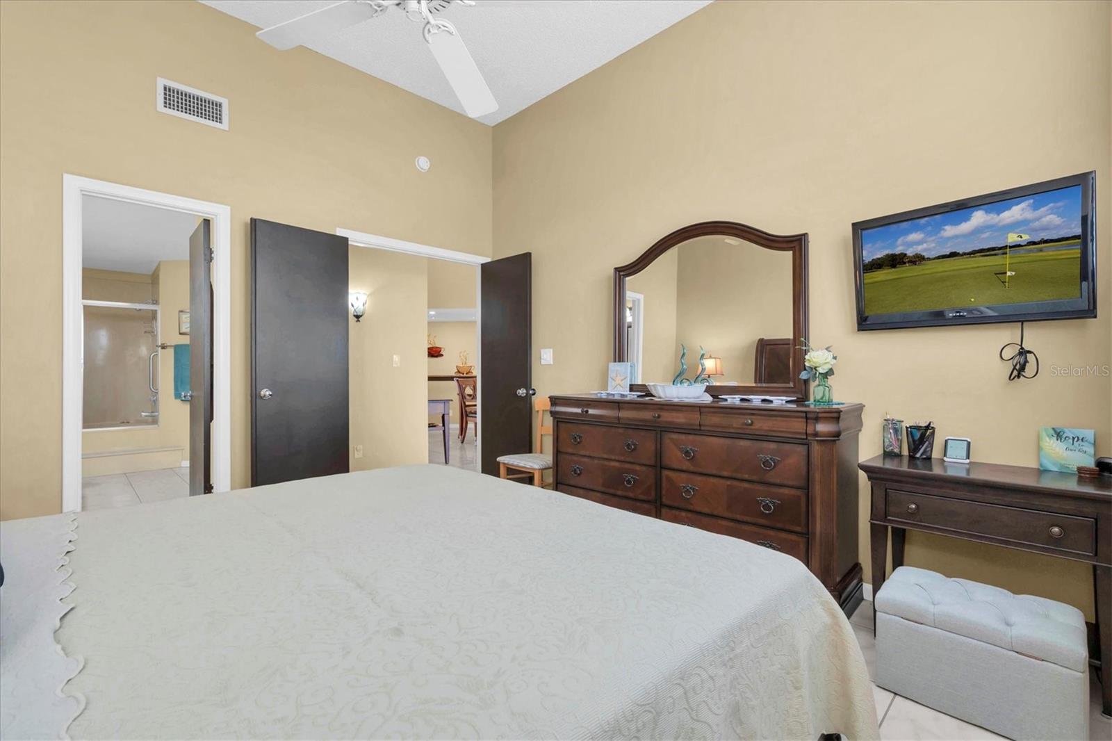 VISTA VERDE - Residential