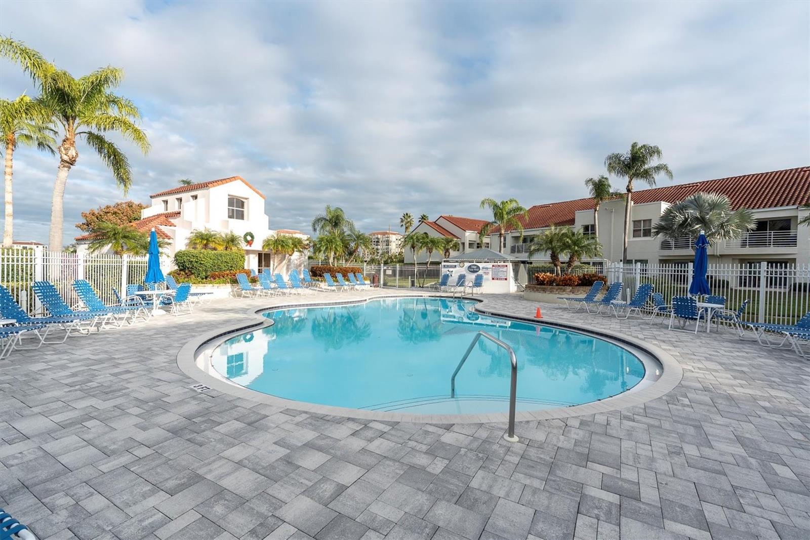 VISTA VERDE - Residential