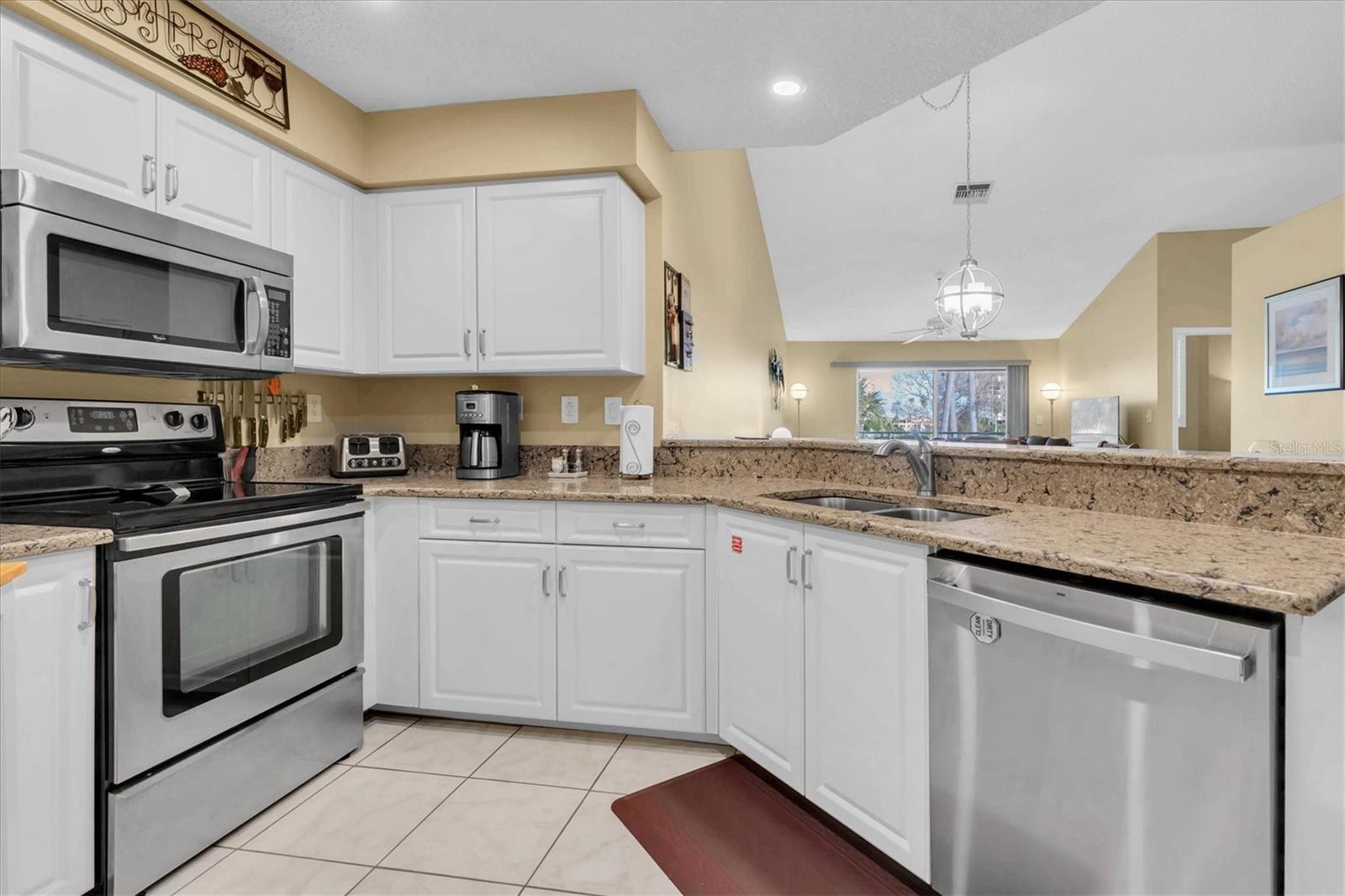 VISTA VERDE - Residential