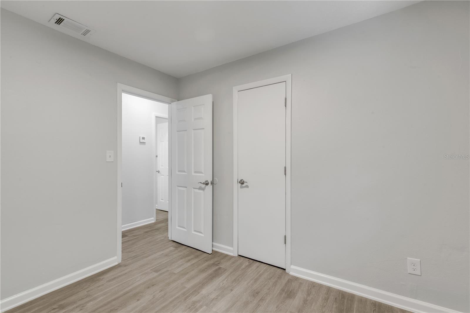 ROSELAND PARK - Residential