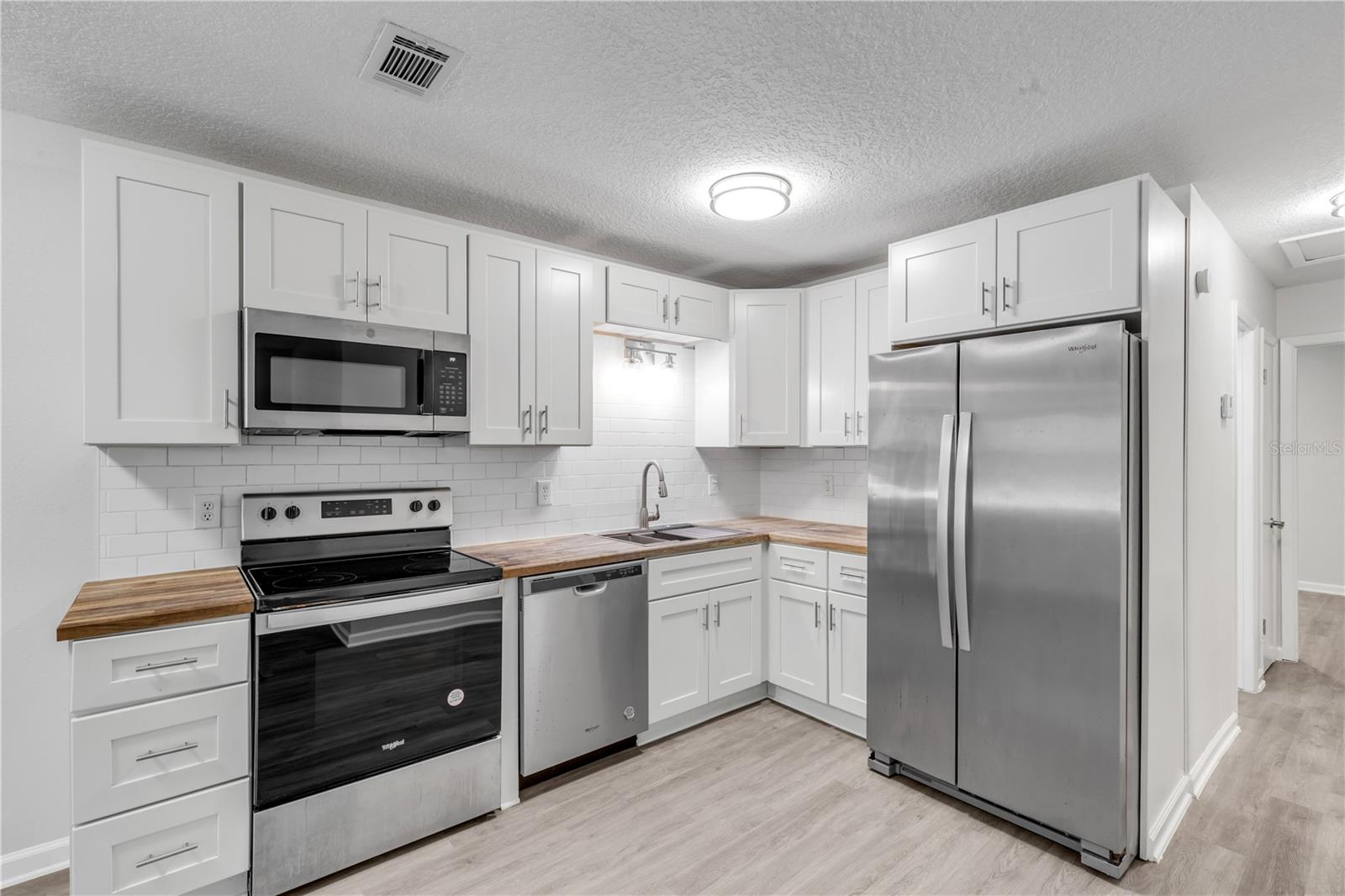 ROSELAND PARK - Residential