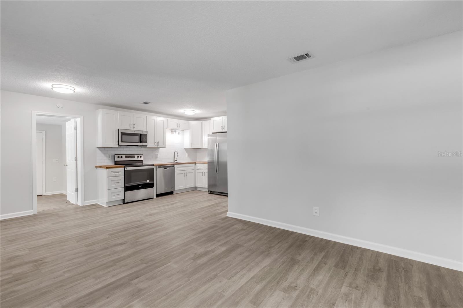 ROSELAND PARK - Residential