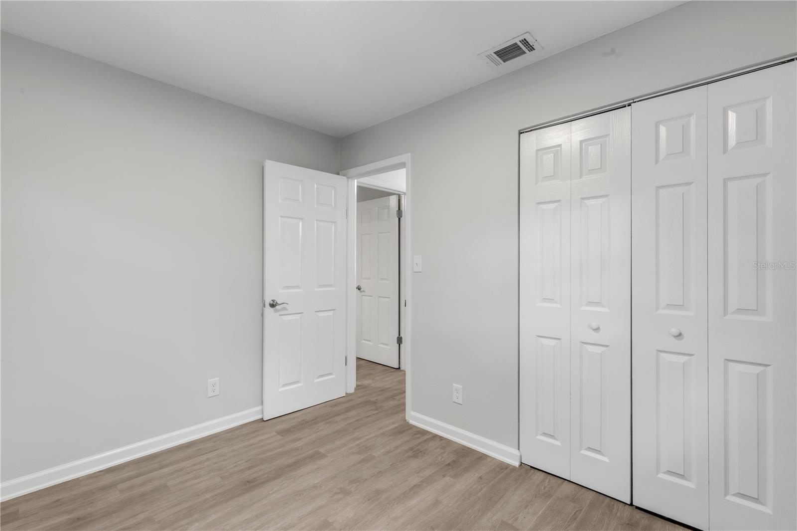 ROSELAND PARK - Residential