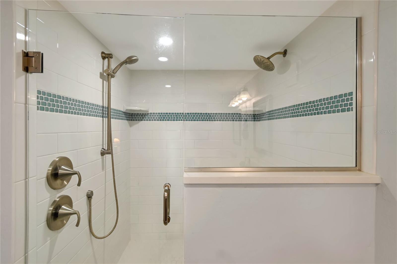 SEASCAPE TOWERS CONDO PH 01 - Residential