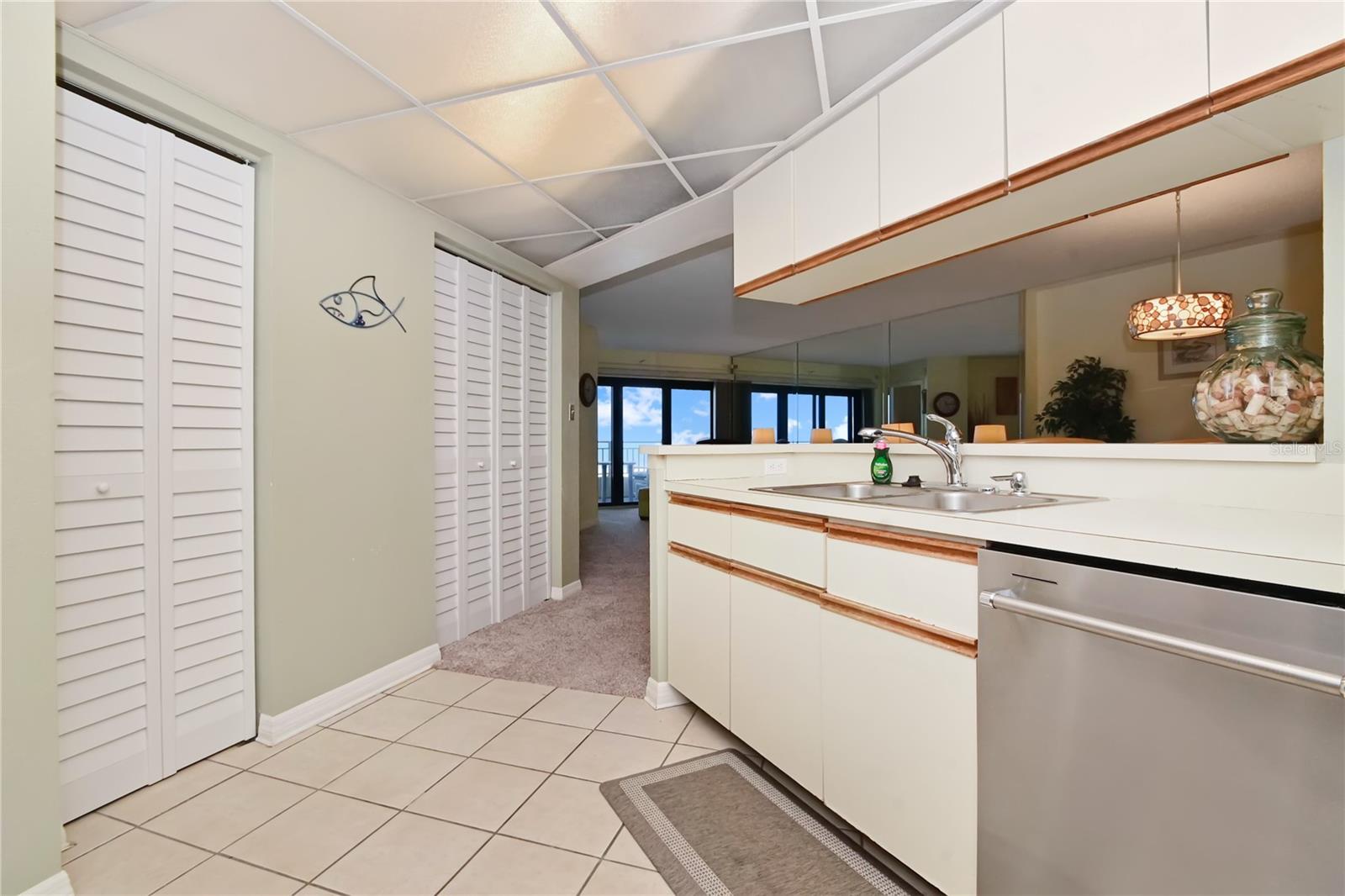 SEASCAPE TOWERS CONDO PH 01 - Residential