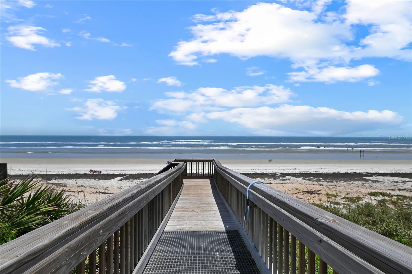 SEASCAPE TOWERS CONDO PH 01 - Residential