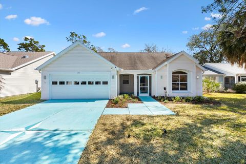 Photo of 333 Chula Vista Avenue, The Villages, FL 32159 (MLS # G5108498)