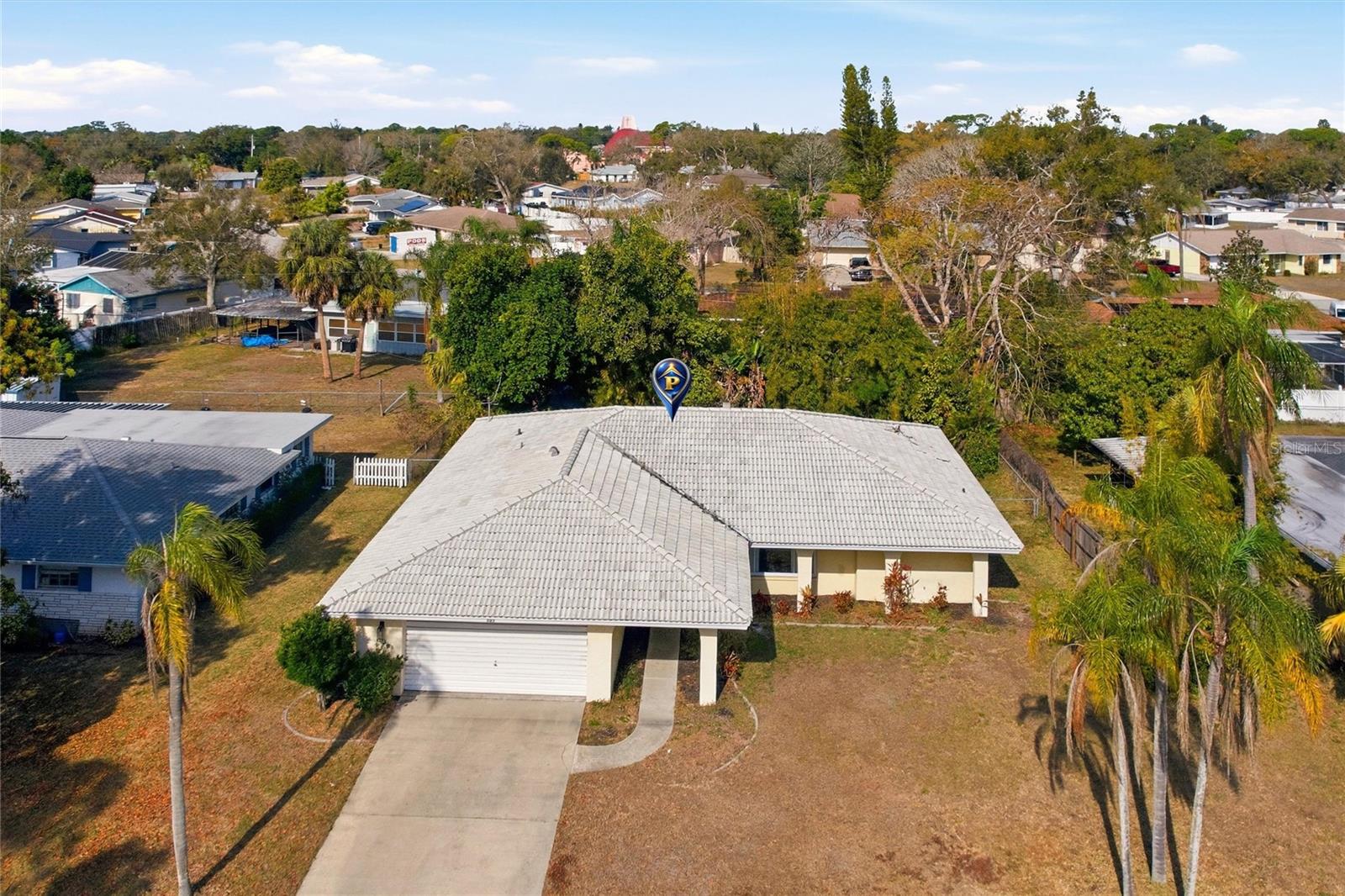 WHITFIELD COUNTRY CLUB HTS 5 - Residential