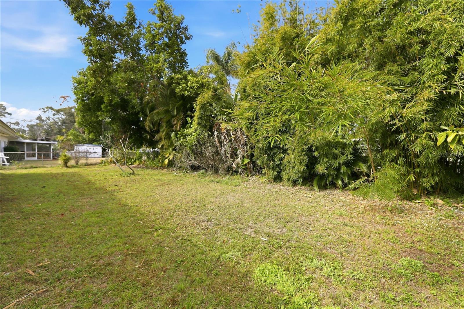 WHITFIELD COUNTRY CLUB HTS 5 - Residential