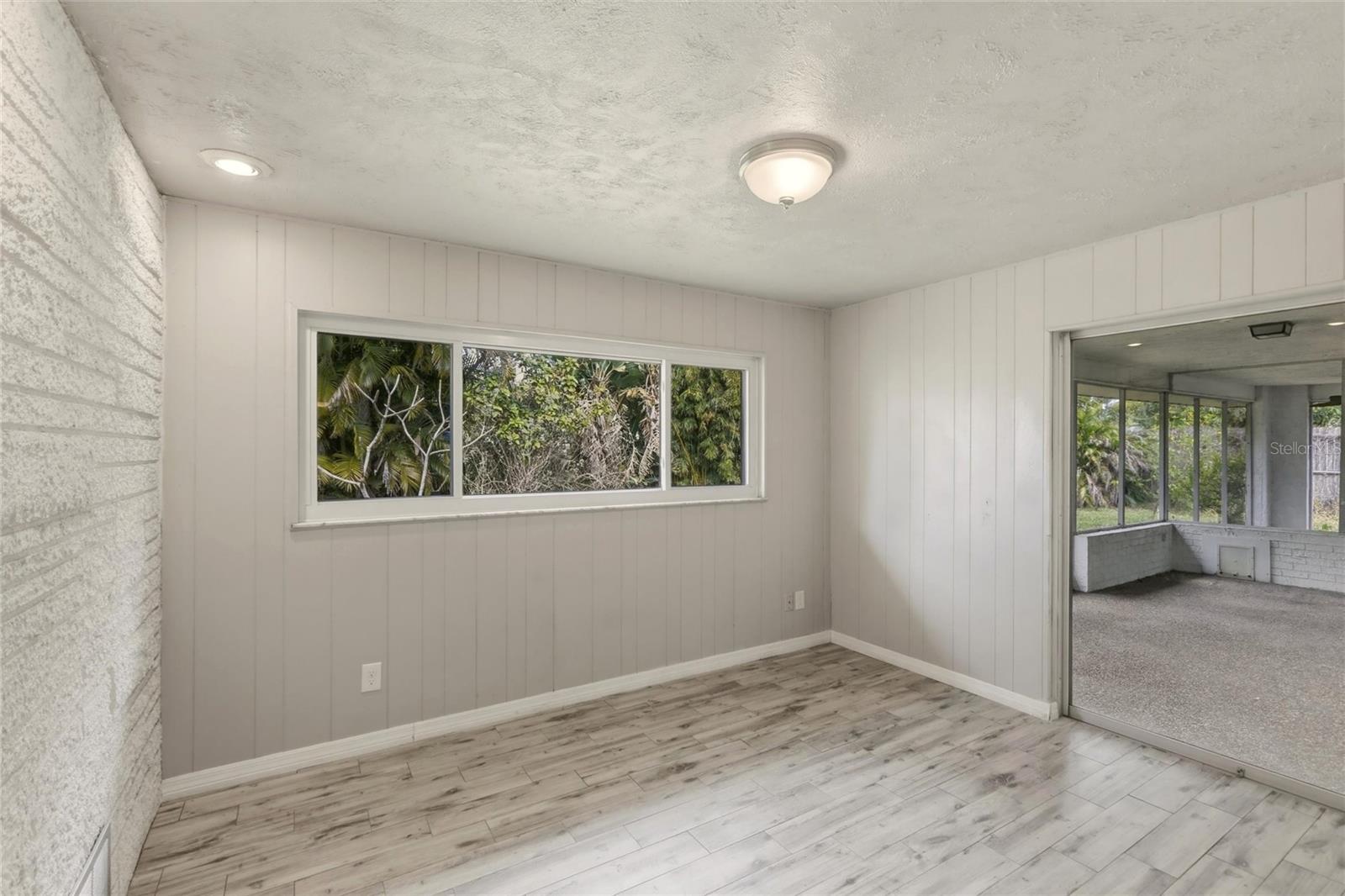 WHITFIELD COUNTRY CLUB HTS 5 - Residential