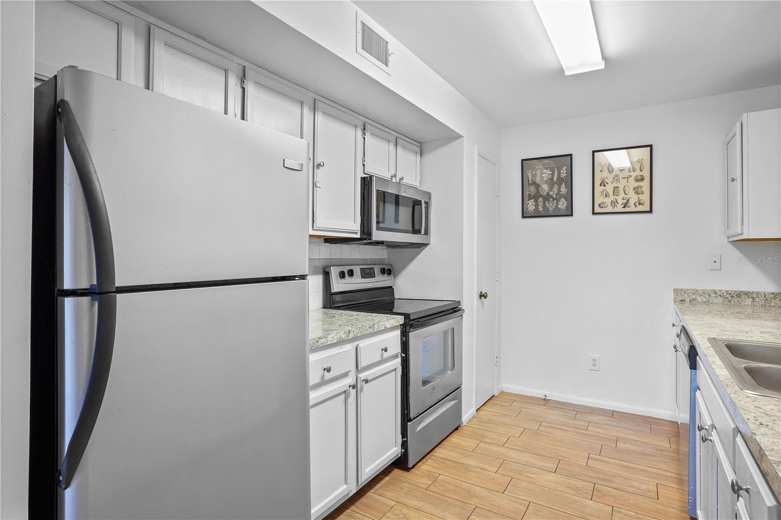 WINDSOR AT SABAL WALK A CONDO - Residential
