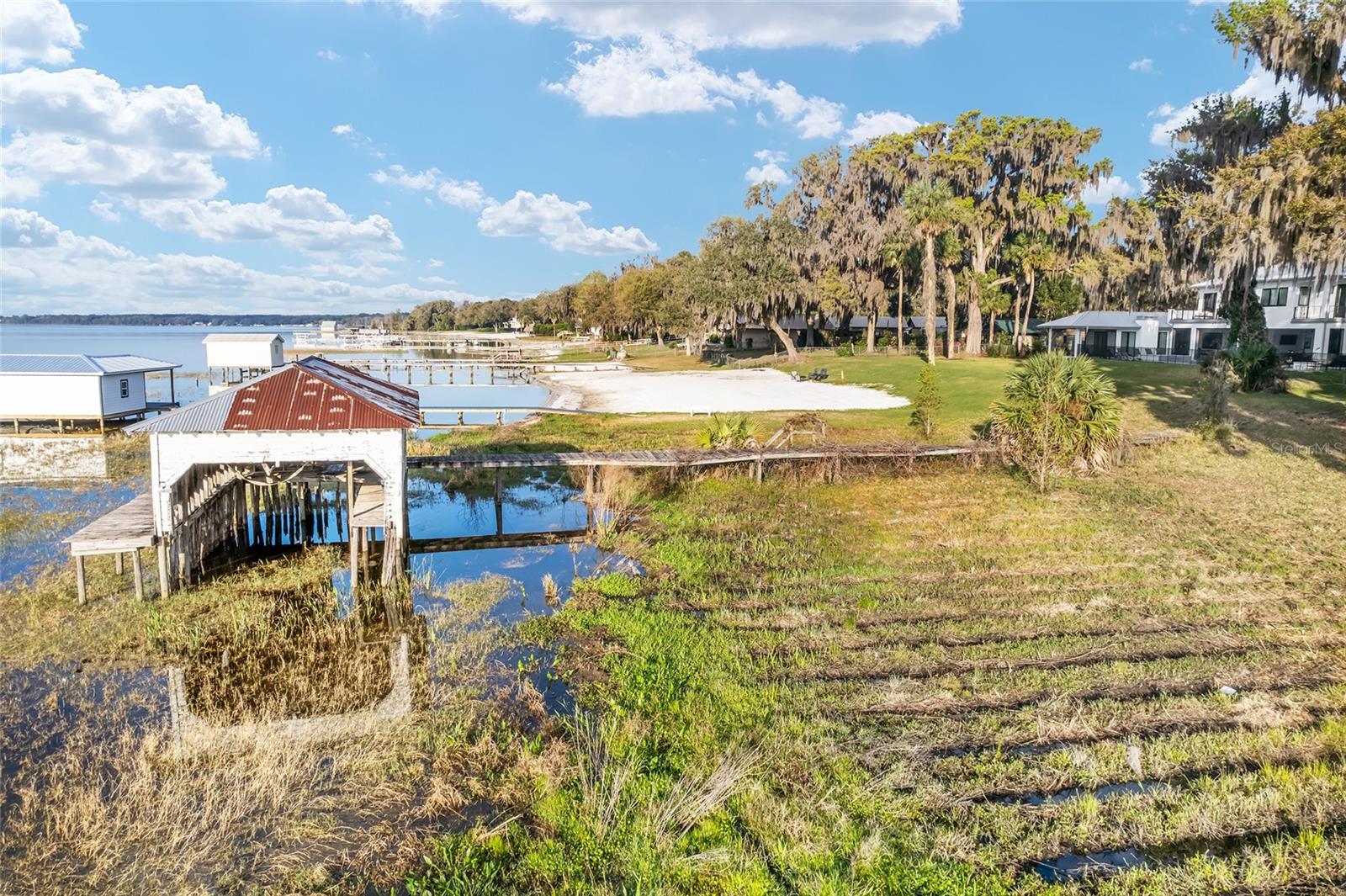 LAKE VIEW - Land