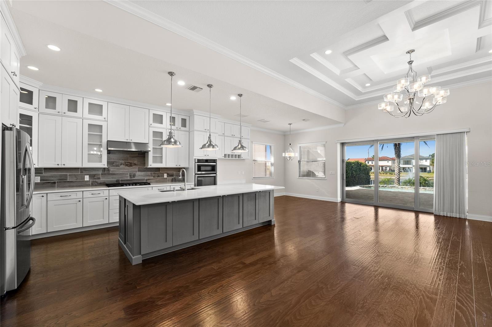 10739 ROYAL CYPRESS WAY
