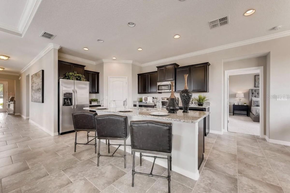 1817 WALNUT CREEK DRIVE