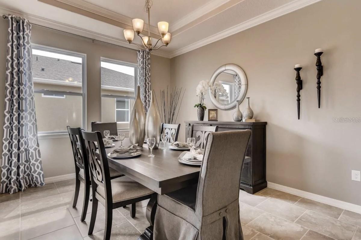 1817 WALNUT CREEK DRIVE