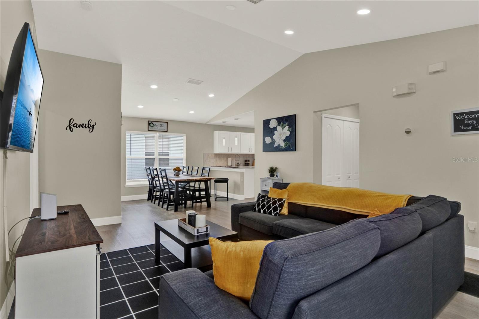 SANDY RIDGE PH 01 - Residential