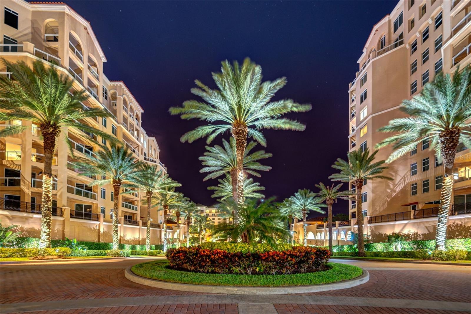 521 MANDALAY AVENUE 907