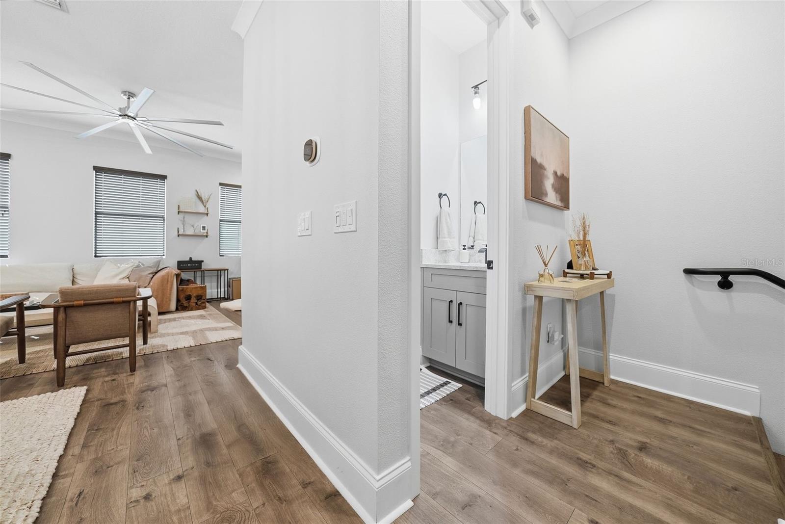 WESTSHORE VILLAGE TWNHMS - Residential