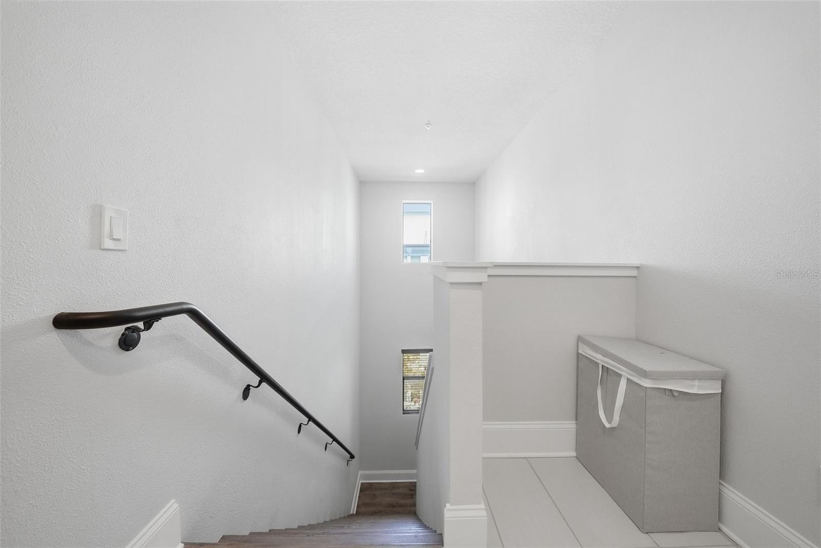 WESTSHORE VILLAGE TWNHMS - Residential