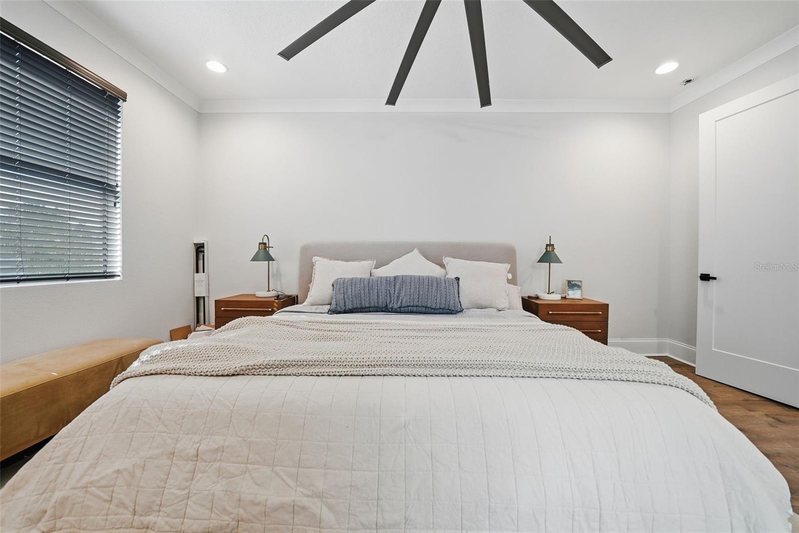 WESTSHORE VILLAGE TWNHMS - Residential