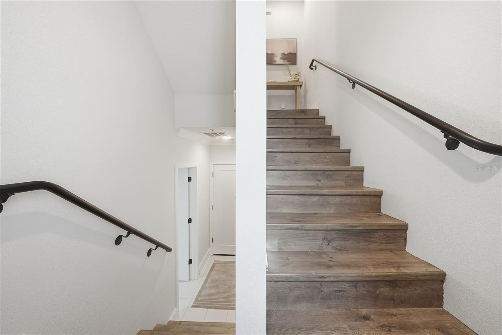 WESTSHORE VILLAGE TWNHMS - Residential