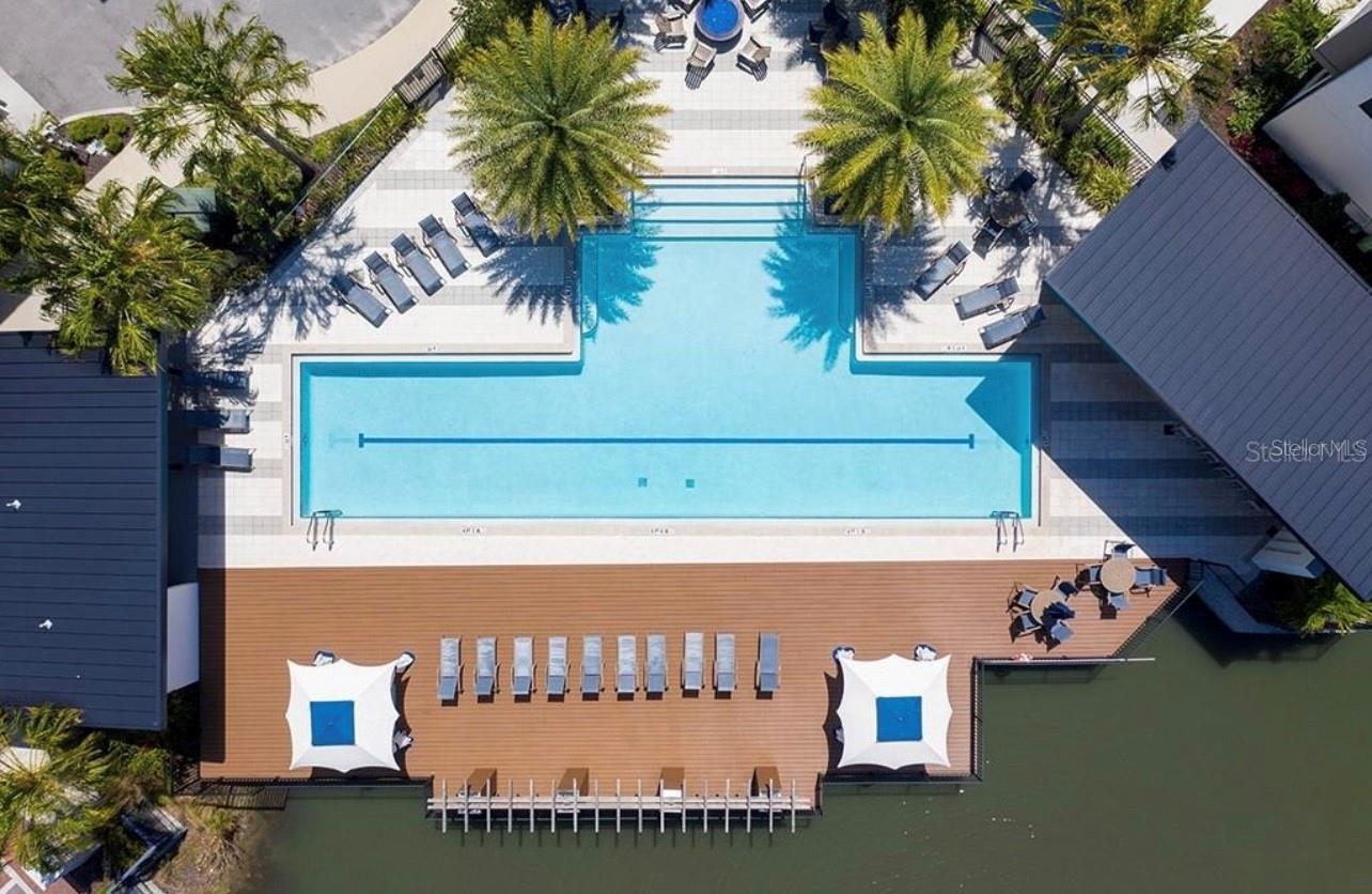 WESTSHORE VILLAGE TWNHMS - Residential