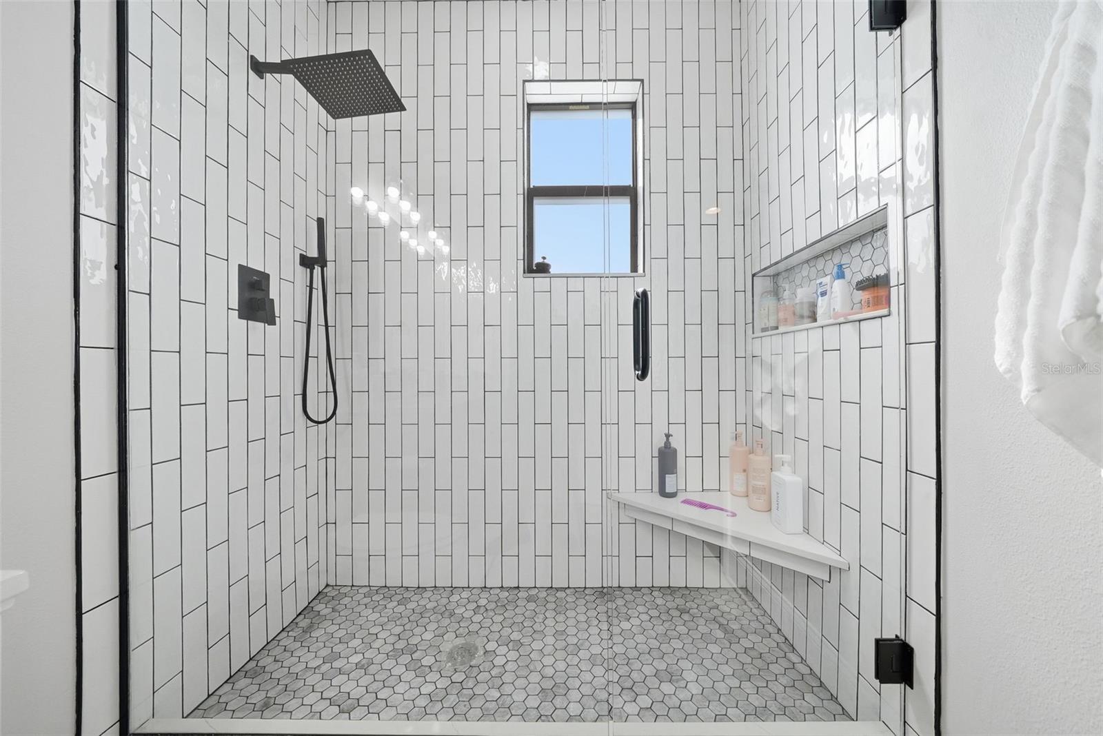 WESTSHORE VILLAGE TWNHMS - Residential