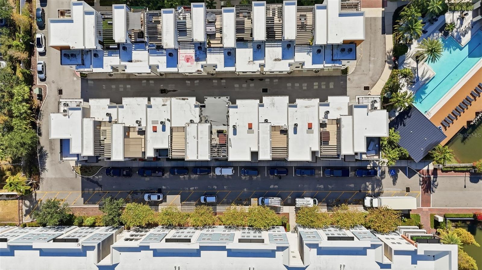 WESTSHORE VILLAGE TWNHMS - Residential