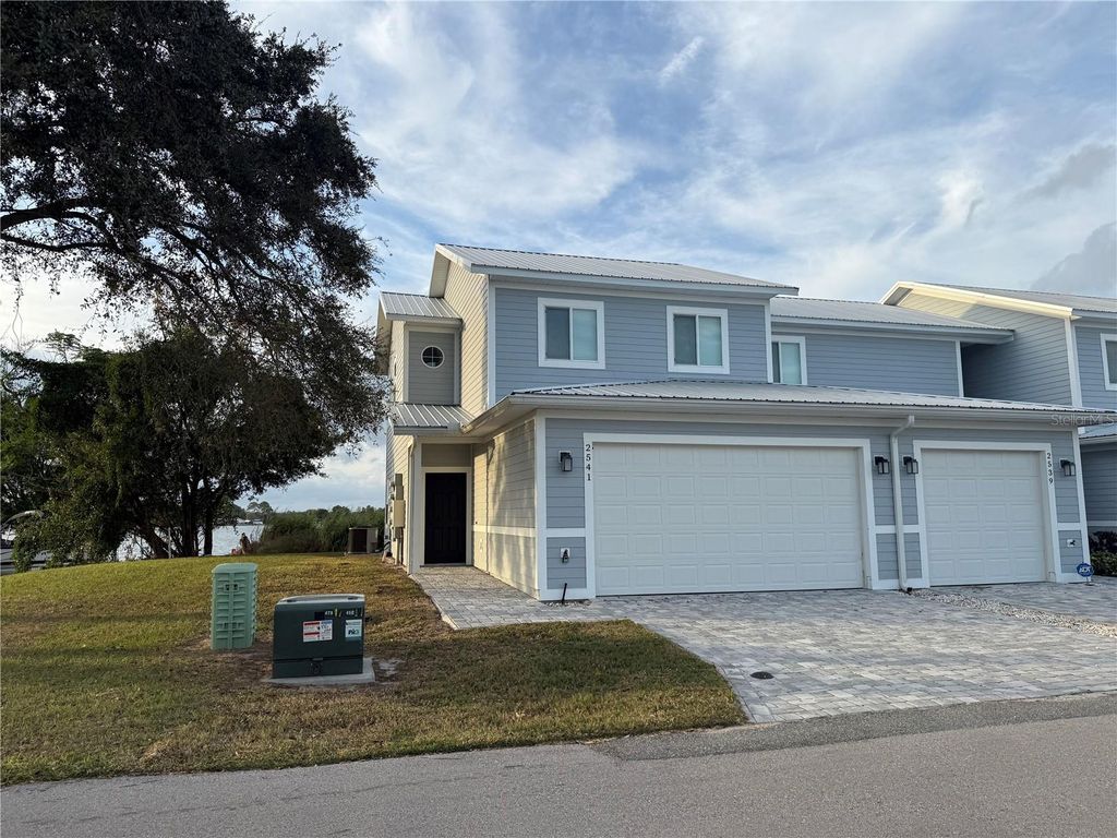 Photo of 2541 Pine Place, Winter Haven, FL 33881 (MLS # S5139548)