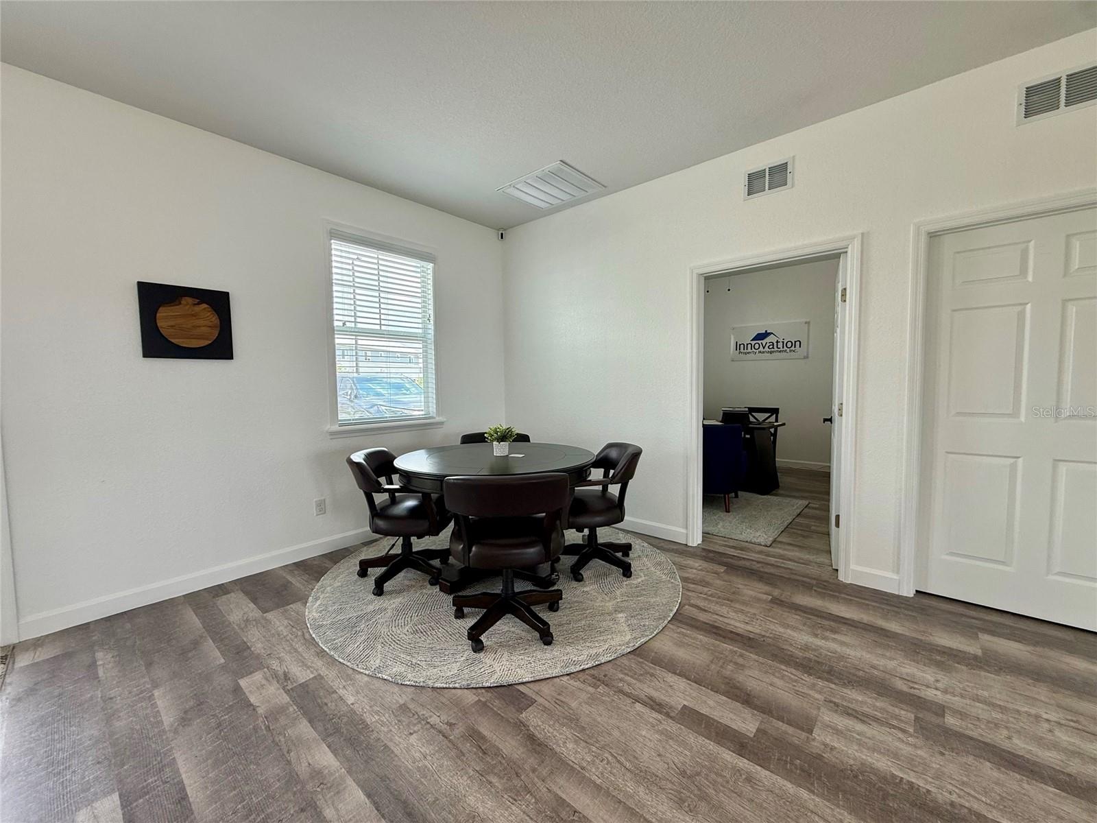 BOUNT & WHITLEDGE SUB - Residential Lease