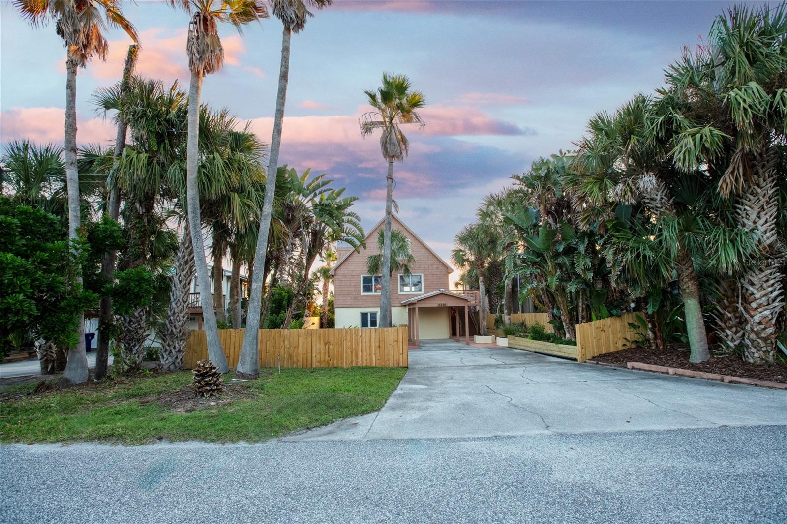 ANASTASIA HILLS - Residential