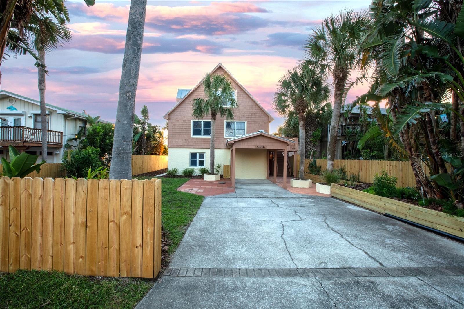 ANASTASIA HILLS - Residential