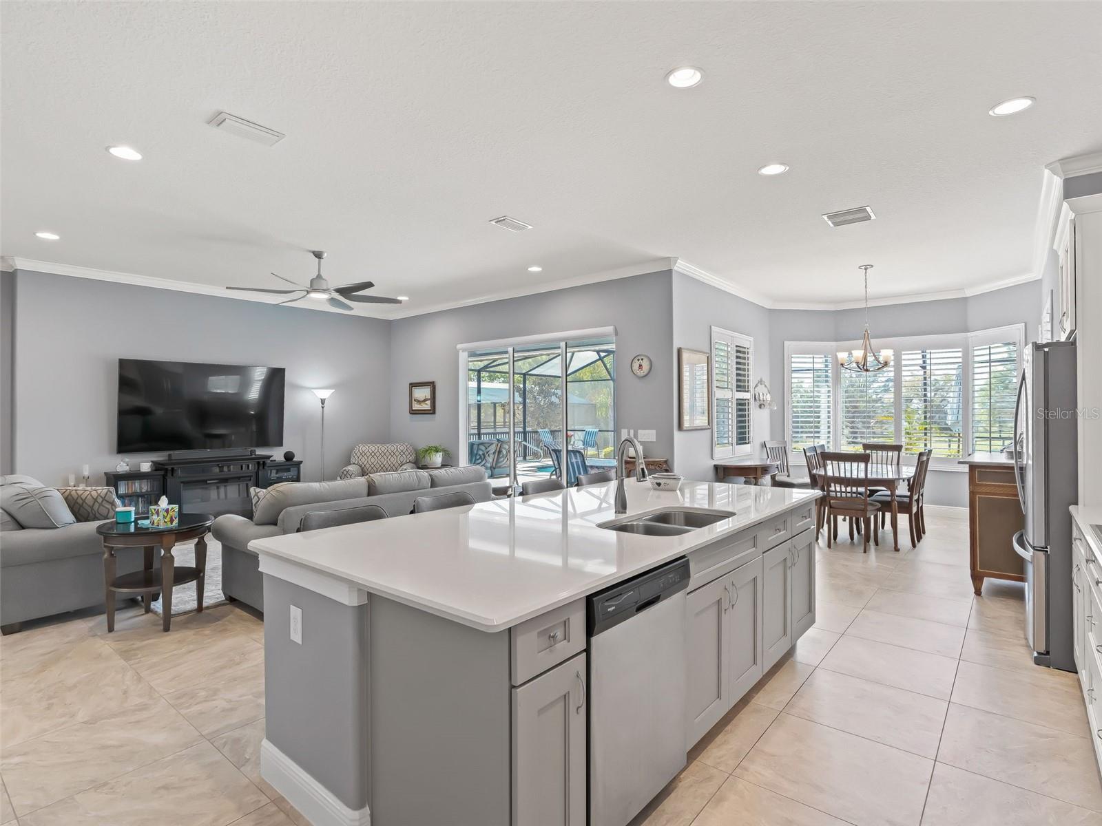 HARBOR HILLS - Residential