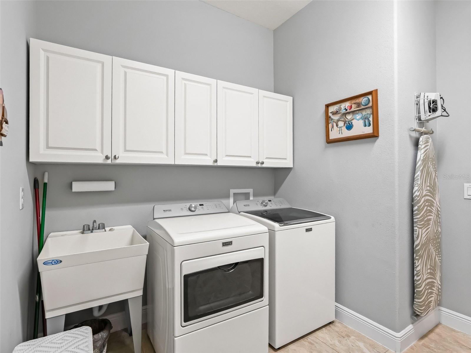 HARBOR HILLS - Residential