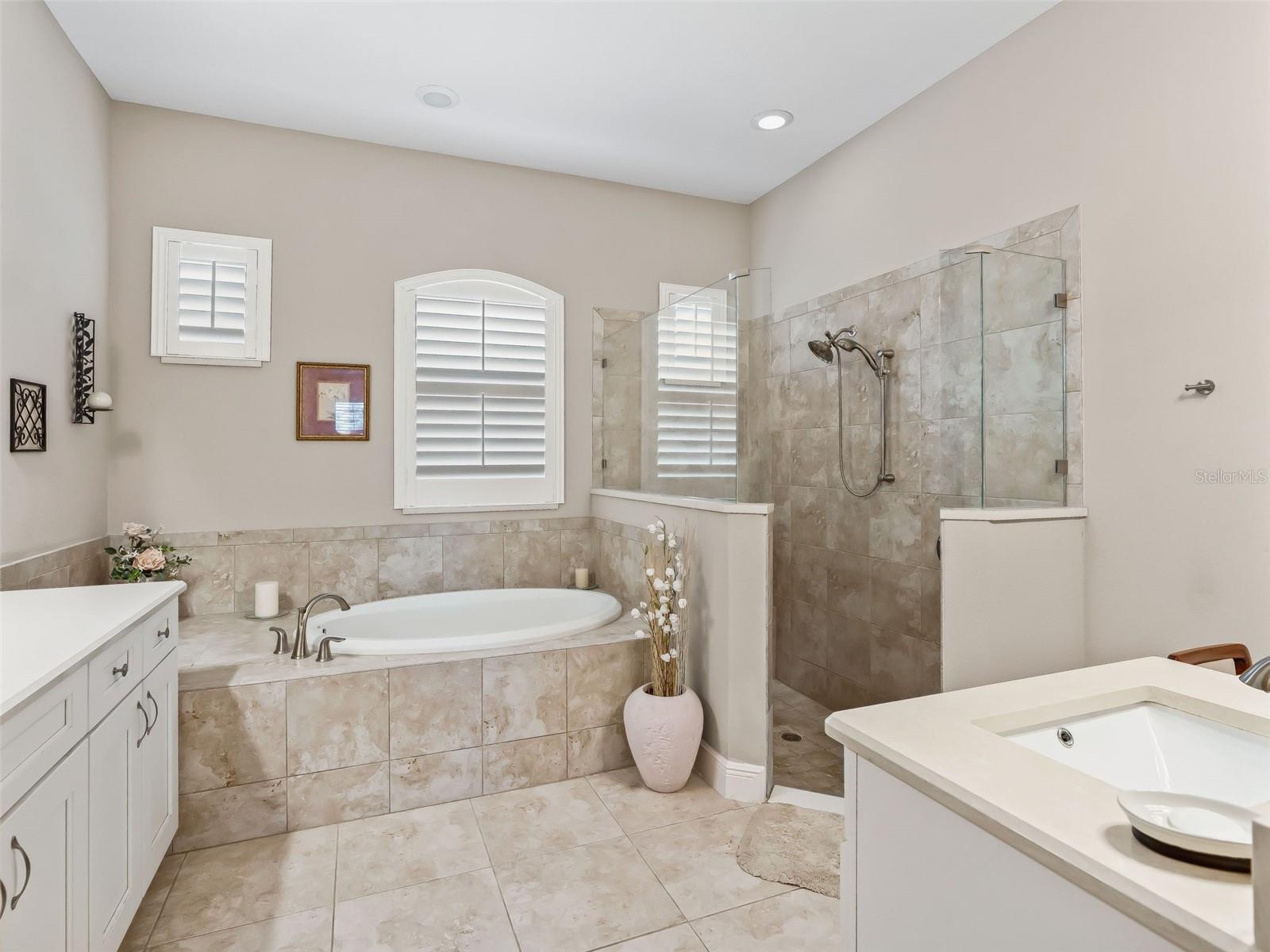 HARBOR HILLS - Residential