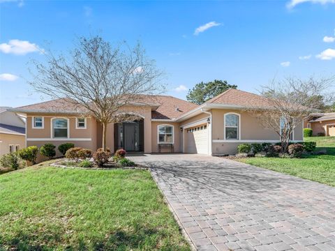 Photo of 5414 Sandy Hill Lane, Lady Lake, FL 32159 (MLS # G5109865)