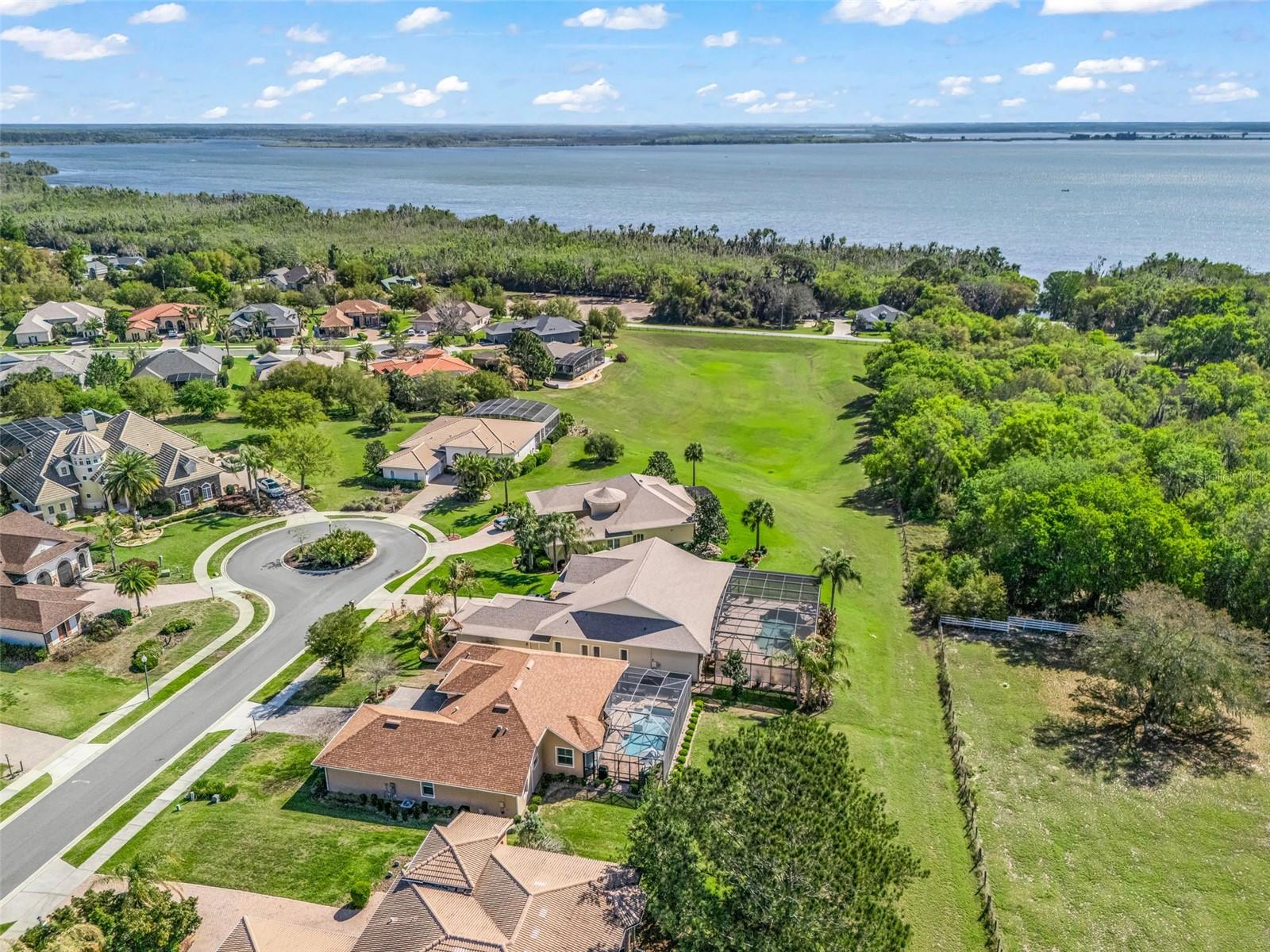 HARBOR HILLS - Residential