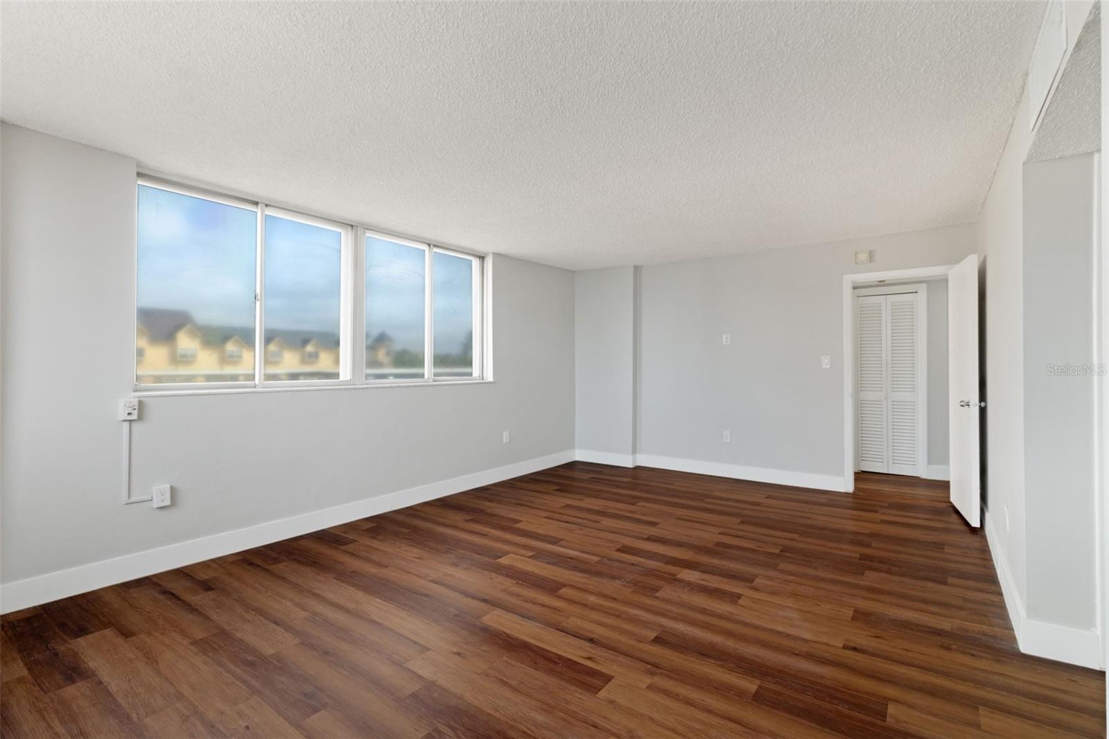 REDINGTON TOWERS BLDG 2 CONDO - Residential Lease