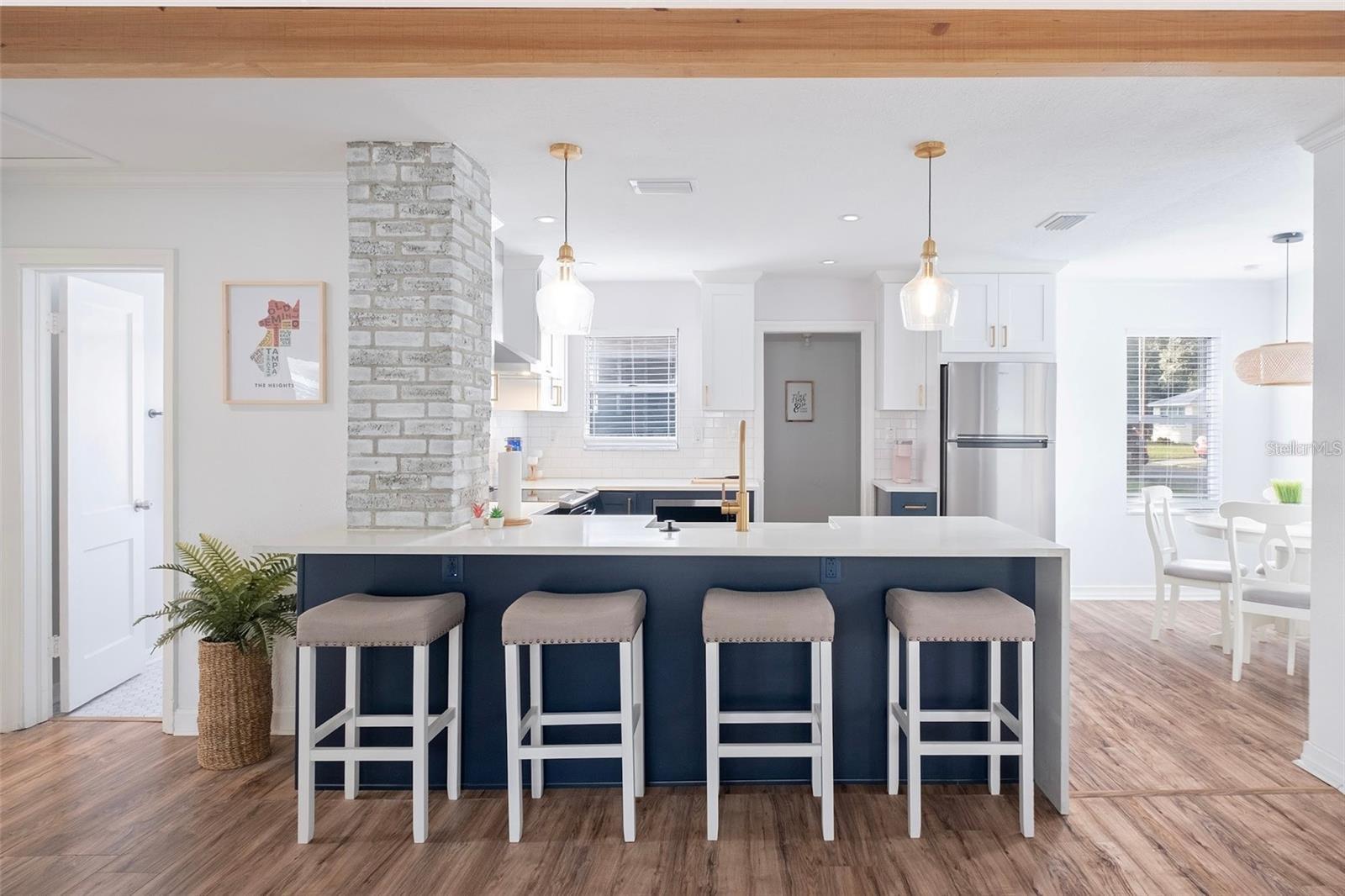 THOMAS D L SUB - Residential Lease